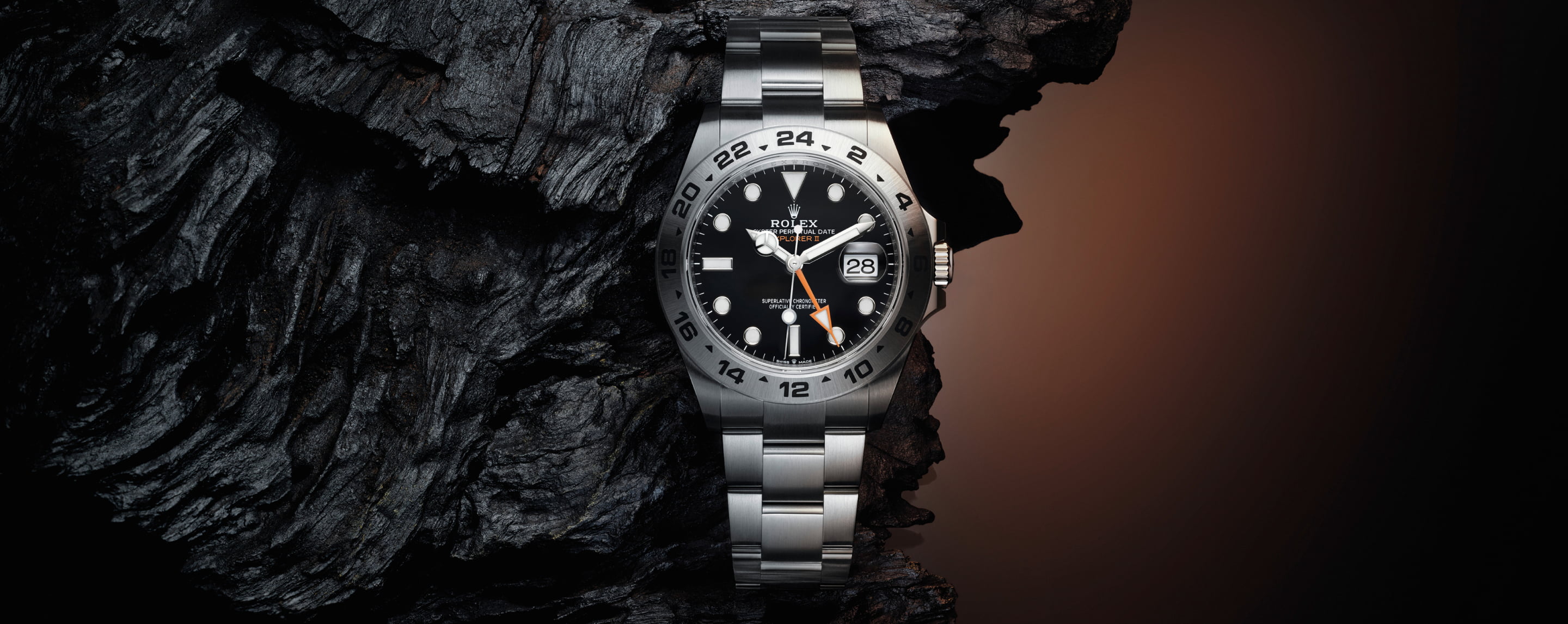 rolex-explorer-ii-beauty-shot-m226570-0002