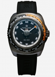 Deep Blue Passion 亞洲限定款三針日期橡膠錶帶腕錶